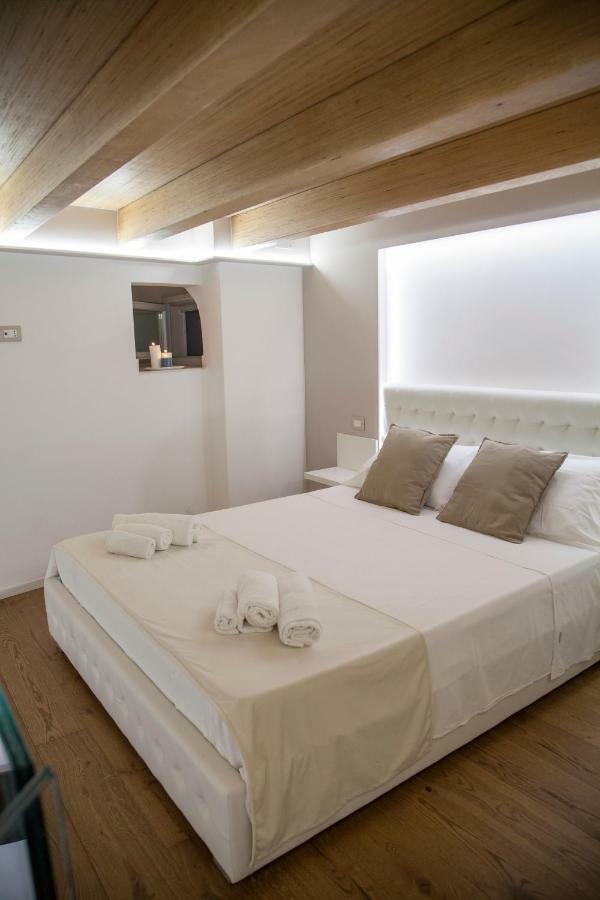 Le Dimore Di Puglia - Palazzo Pinto Монополи Экстерьер фото